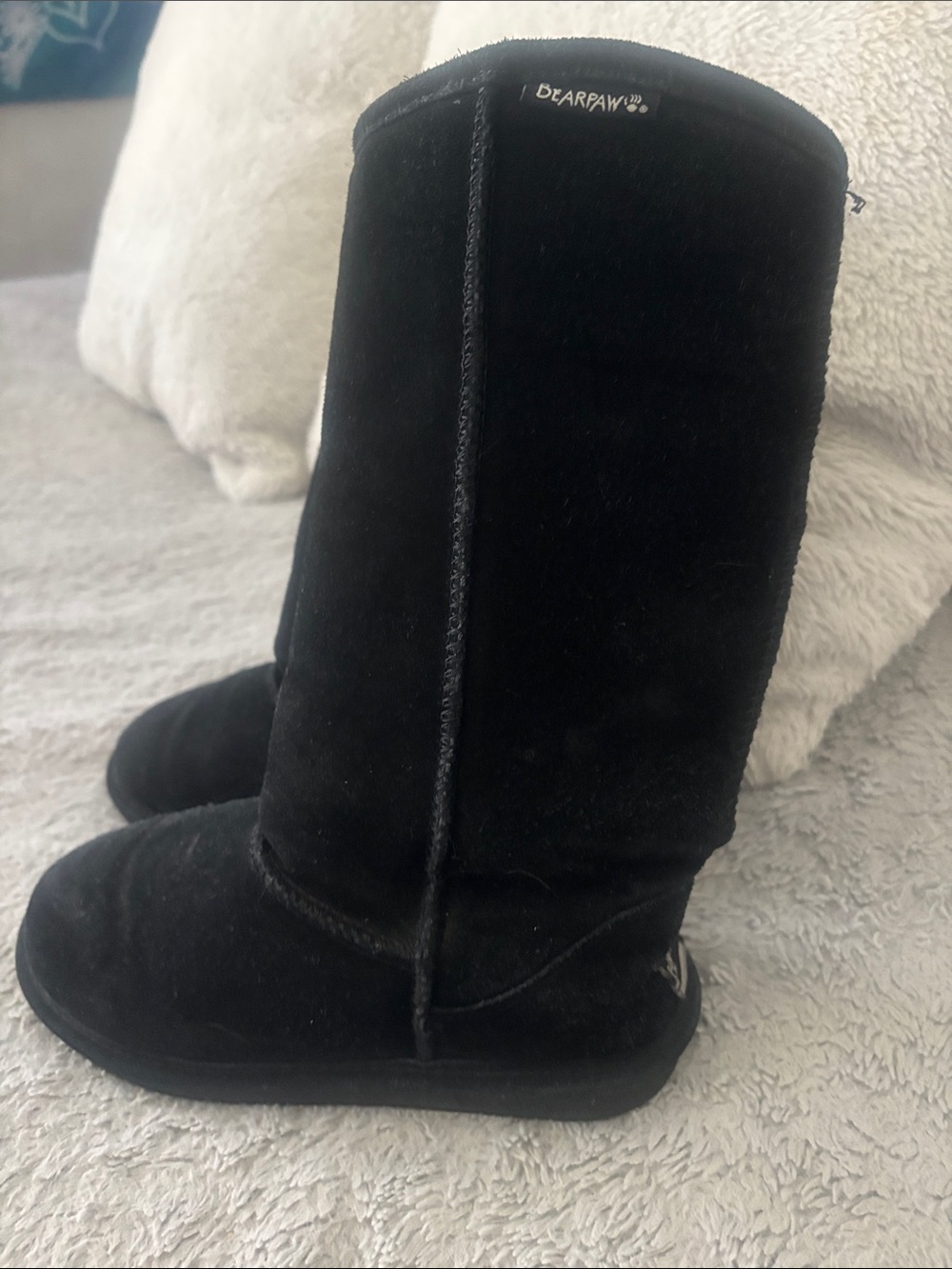 BearPaw Emma Tall (Model 612W) is a classic, knee-high women’s winter boot.